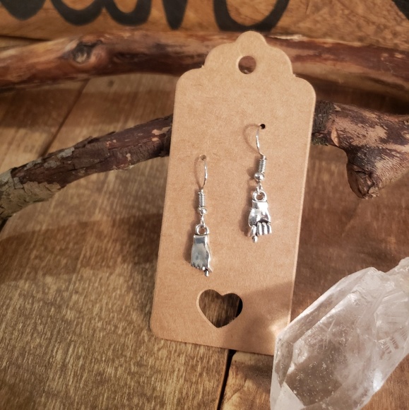 Hand earrings Fig sign HAND Gesture Fist Earrings ~Peace~BLM~Occult~Lucky Symbol - Picture 8 of 10